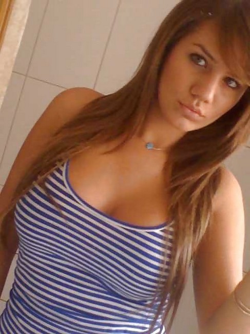 salope au cheveux court